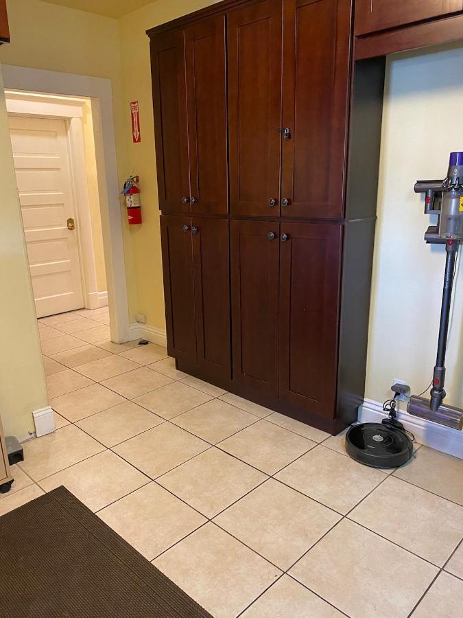 Small Private La Bedroom W Wifi - Private Fridge - Ac Near Usc - Exposition Park - Usc Memorial Coliseum - Banc Of California Bmo Stadium - Downtown Los Angeles Dtla - University Of Southern California Usc!!! Luaran gambar