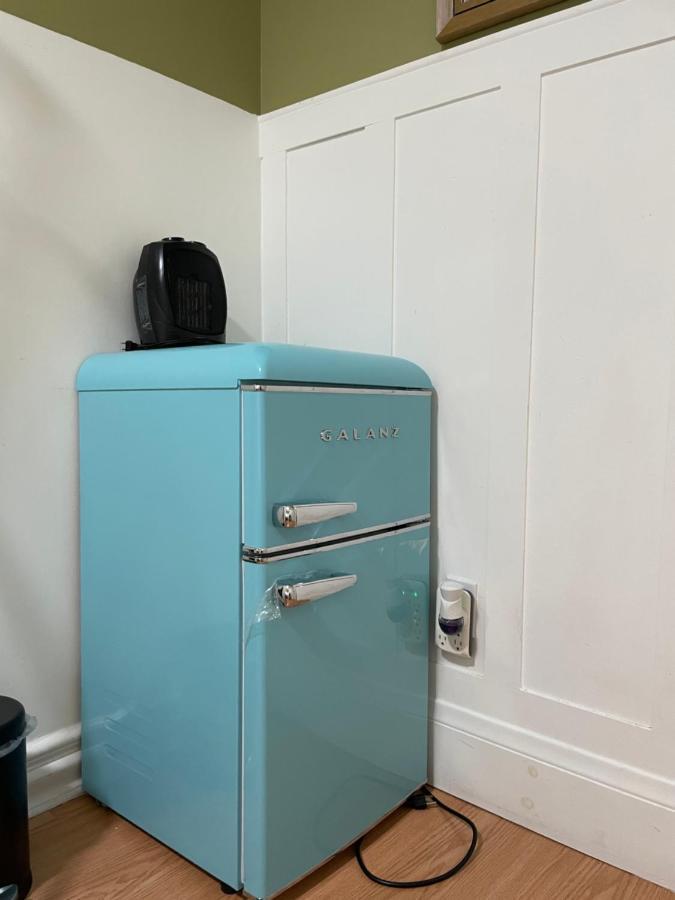 Small Private La Bedroom W Wifi - Private Fridge - Ac Near Usc - Exposition Park - Usc Memorial Coliseum - Banc Of California Bmo Stadium - Downtown Los Angeles Dtla - University Of Southern California Usc!!! Luaran gambar
