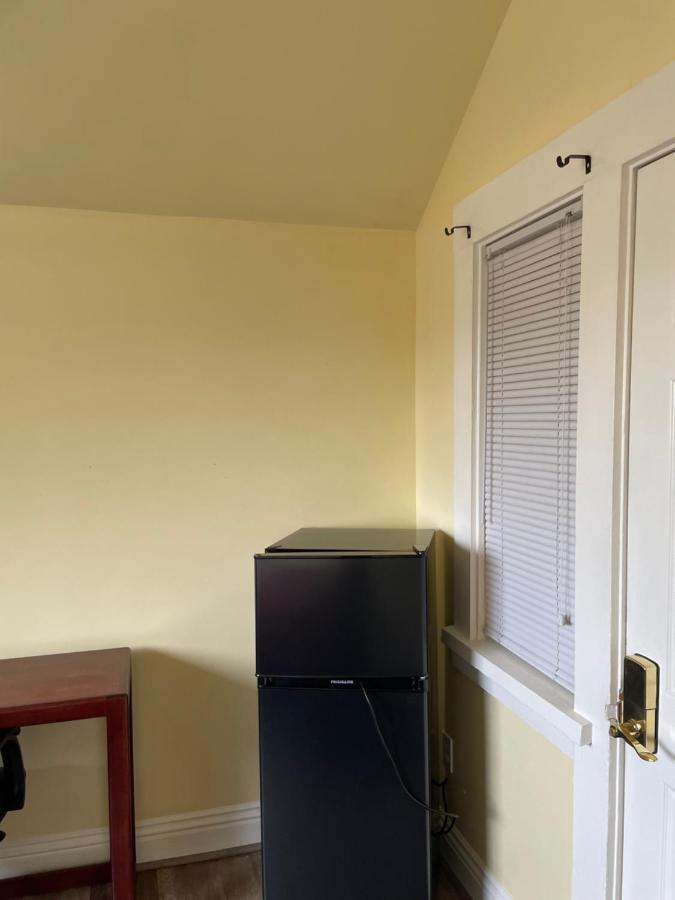 Small Private La Bedroom W Wifi - Private Fridge - Ac Near Usc - Exposition Park - Usc Memorial Coliseum - Banc Of California Bmo Stadium - Downtown Los Angeles Dtla - University Of Southern California Usc!!! Luaran gambar
