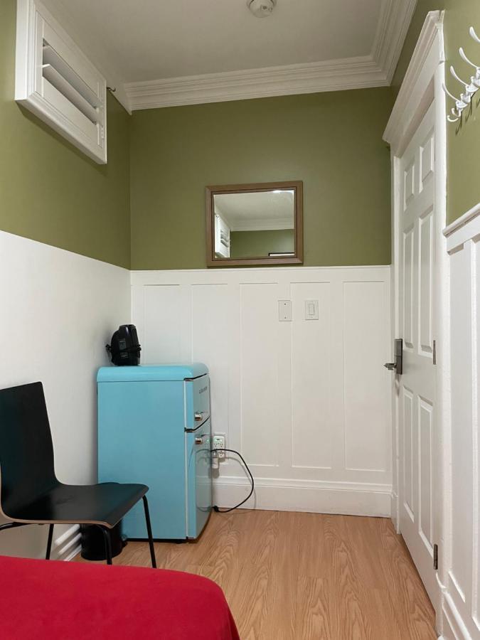 Small Private La Bedroom W Wifi - Private Fridge - Ac Near Usc - Exposition Park - Usc Memorial Coliseum - Banc Of California Bmo Stadium - Downtown Los Angeles Dtla - University Of Southern California Usc!!! Luaran gambar