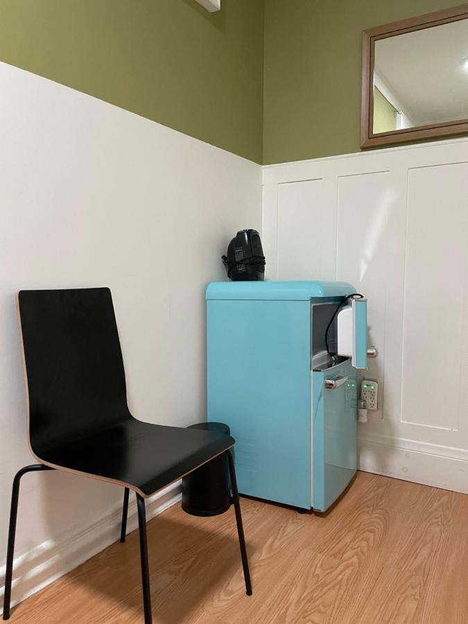 Small Private La Bedroom W Wifi - Private Fridge - Ac Near Usc - Exposition Park - Usc Memorial Coliseum - Banc Of California Bmo Stadium - Downtown Los Angeles Dtla - University Of Southern California Usc!!! Luaran gambar